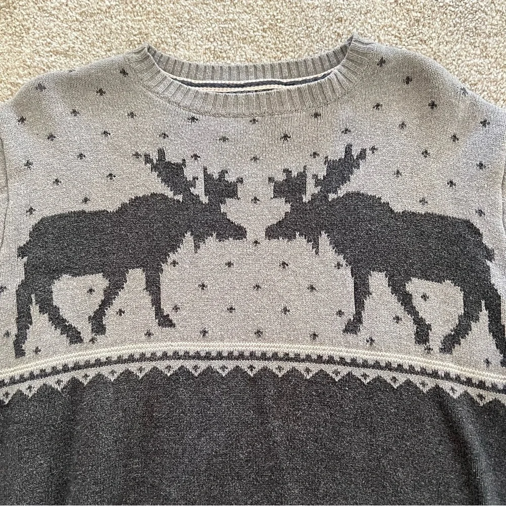 Vintage Weatherproof 100% Cotton Two-Tone Gray Moose Pattern Sweater - Picture 2 of 9